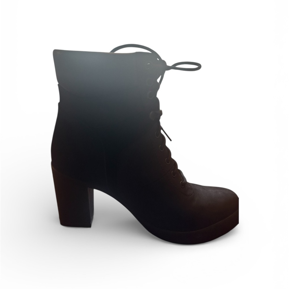 NIB Timberland Black Heeled Boots 8.5